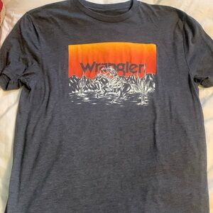 Wrangler t shirt never worn